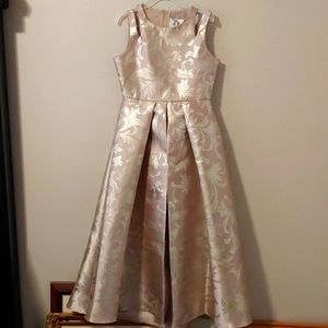 GIRLS SIZE 14 CHAMPAGNE FORMAL DRESS